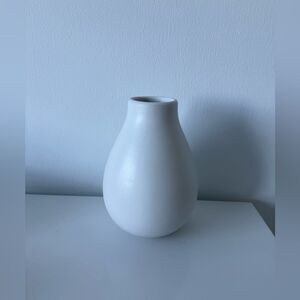 West Elm Vase Ivory New